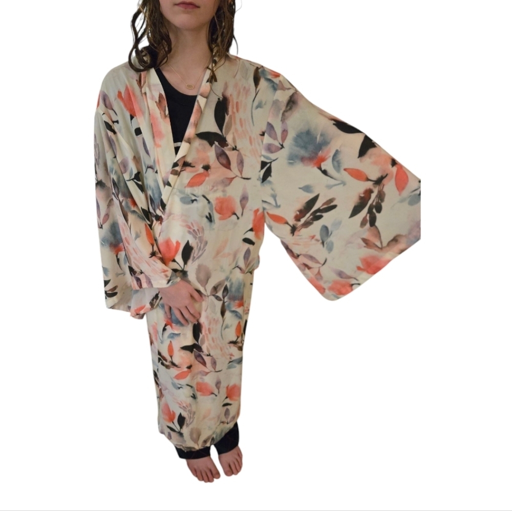 Anthropologie Floral Kimona Robe One Size Fits All